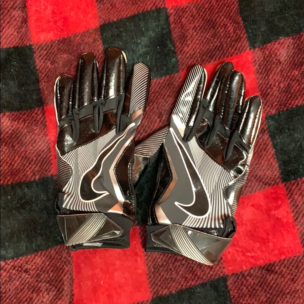 Nike vapor jet 4 football gloves Ohio state